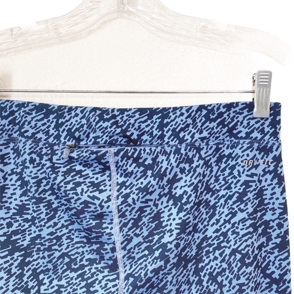 Nike Drifit Blue Fury Essential Cropped Leggings - Picture 4 of 5